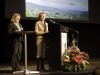 Sylvia Kern Und Renate Schaumburg Verlesen Das Grusswort Der Schirmherrin Ursula Von Der Leyen